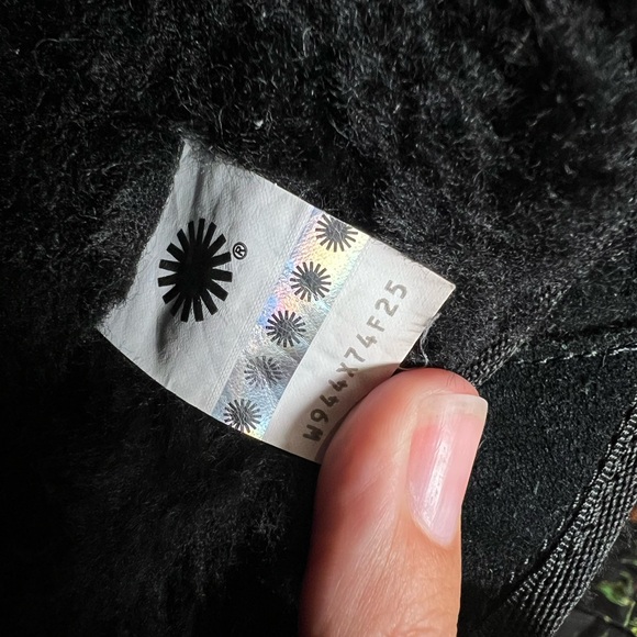 Ugg Boots - Picture 8 of 8